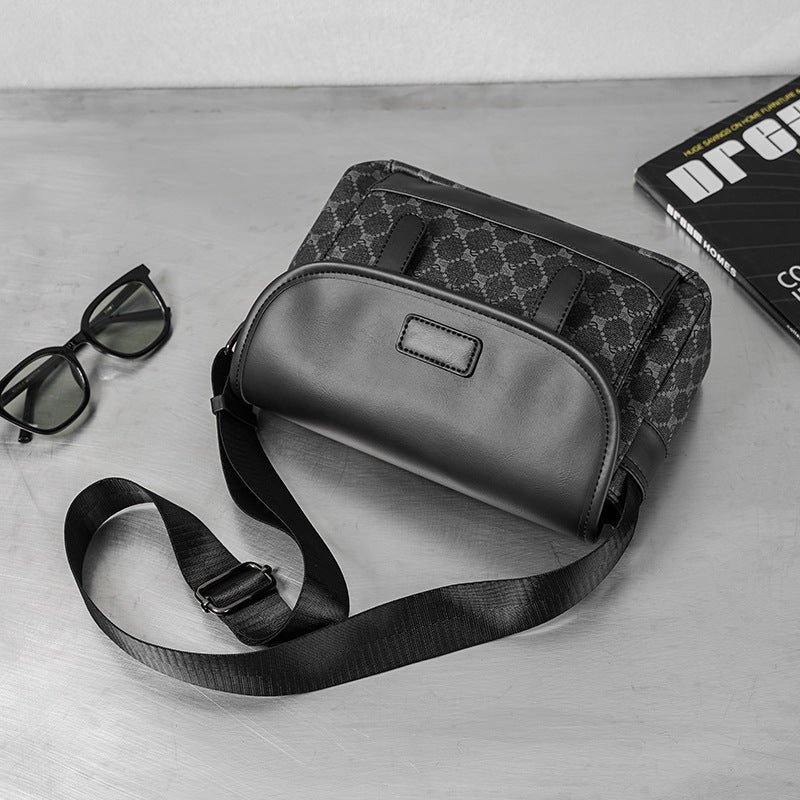 Stylish shoulder bag with multiple compartments Kalsten