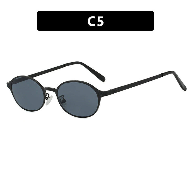 Women's round glasses with a delicate metal frame and comfortable nose pads Kalsten