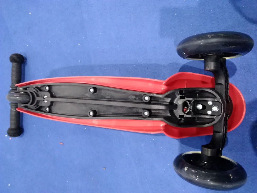 Three-Wheeled Adjustable Kick Scooter Kalsten