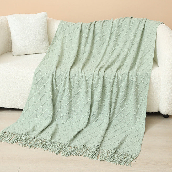 Women Elegant and stylish living and cuddly blanket with fringes Kalsten