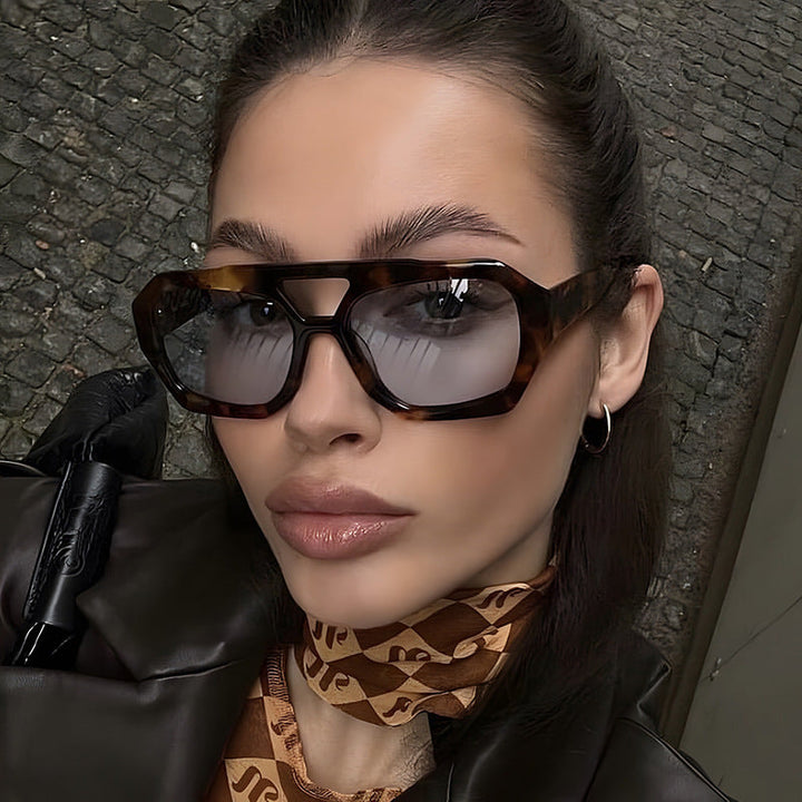 Women's geometric sunglasses made of durable plastic with polarized lenses Kalsten