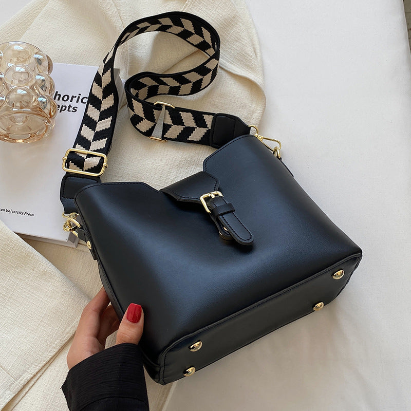 Vintage-Inspired Casual Crossbody Bag Acalora