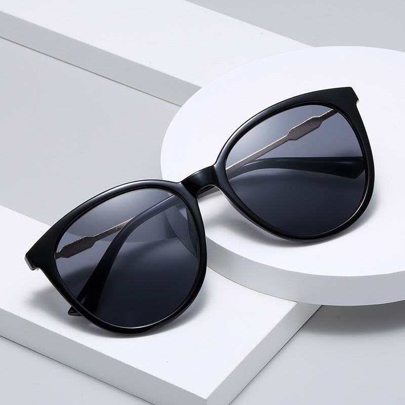 Women's Fashion Cat-Eye Sunglasses with Mirrored Lenses Kalsten