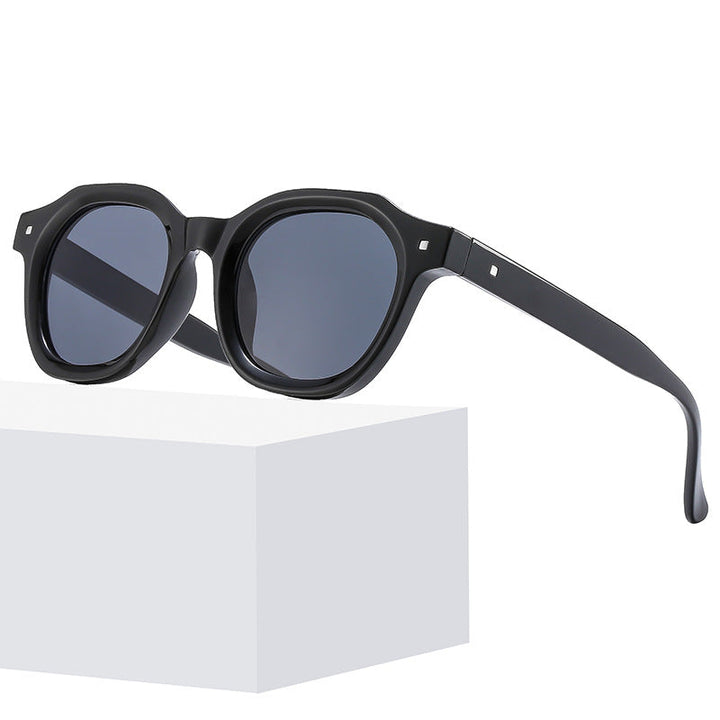 Women's modern retro sunglasses with unique design Kalsten