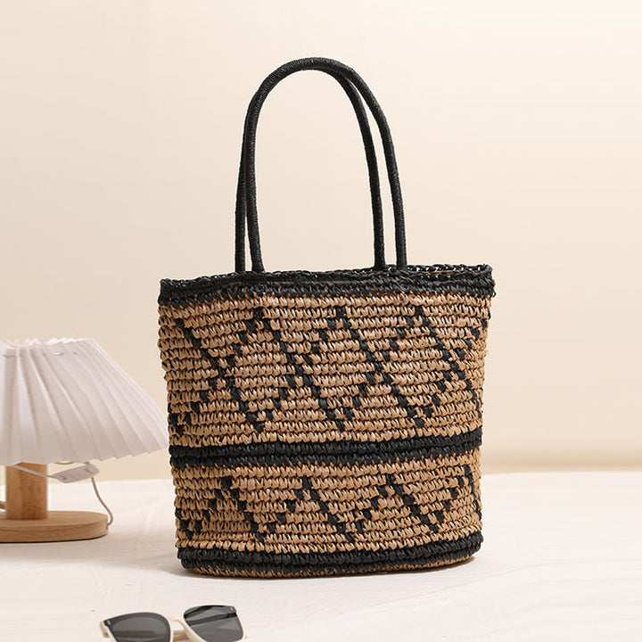 Handcrafted wicker bag with geometric pattern Kalsten