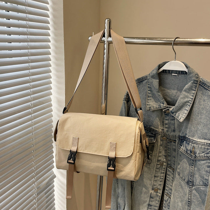 Modular shoulder bag with unique fastening system Kalsten