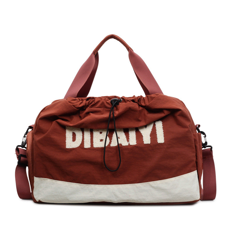 Multifunctional Travel Bag with Water-Repellent Material and Adjustable Shoulder Strap Kalsten