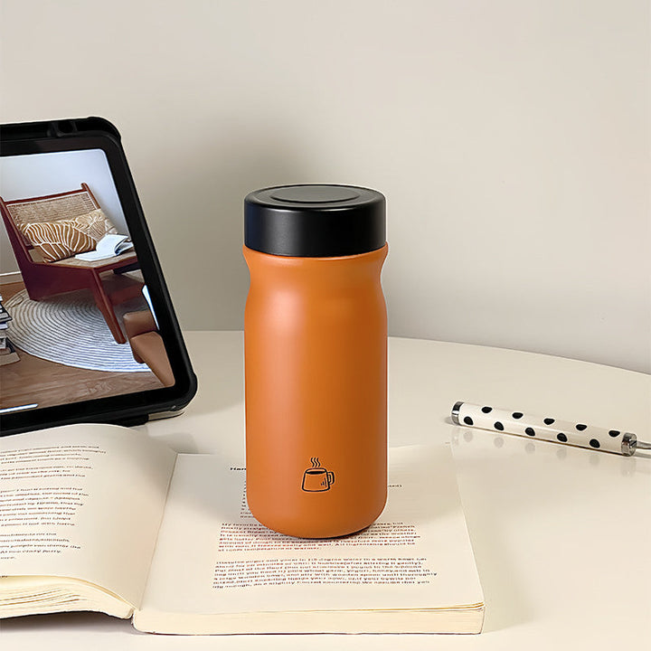 Women’s insulated drinking bottle with practical screw cap and ergonomic design Kalsten