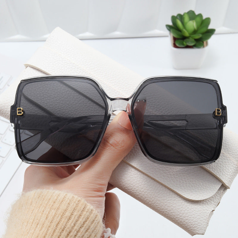 Women's fashionable oversized sunglasses with extravagant accents Kalsten