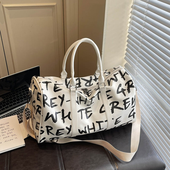 Sporty travel bag with innovative lettering Kalsten