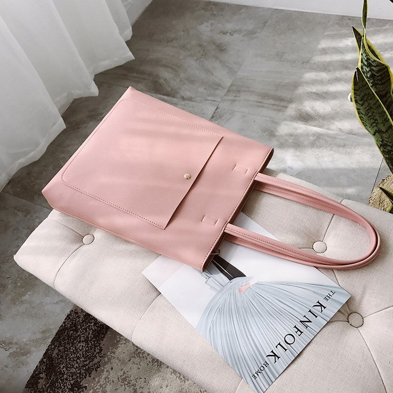 Elegant Leather Handbag Kalsten