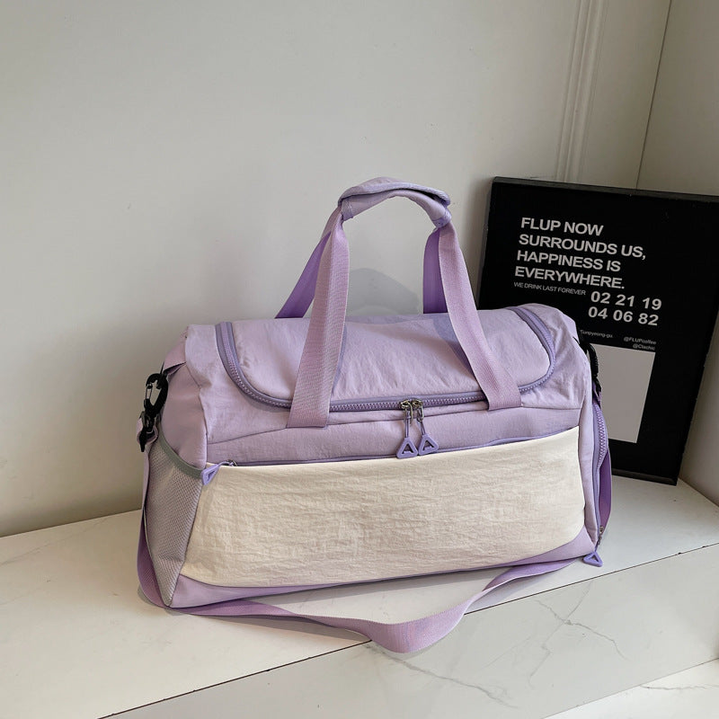 Sporty travel bag with sturdy carrying handles Kalsten