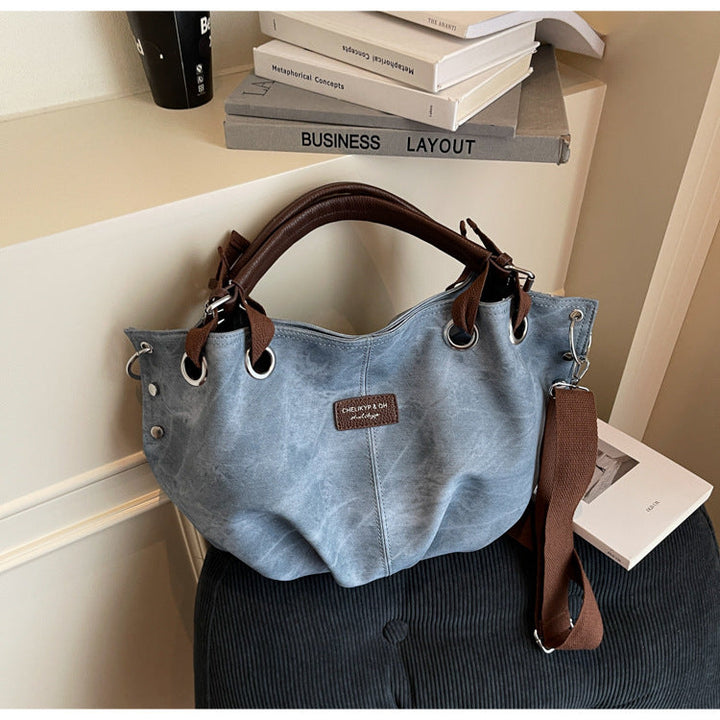 Everyday handbag with innovative carrying system Kalsten