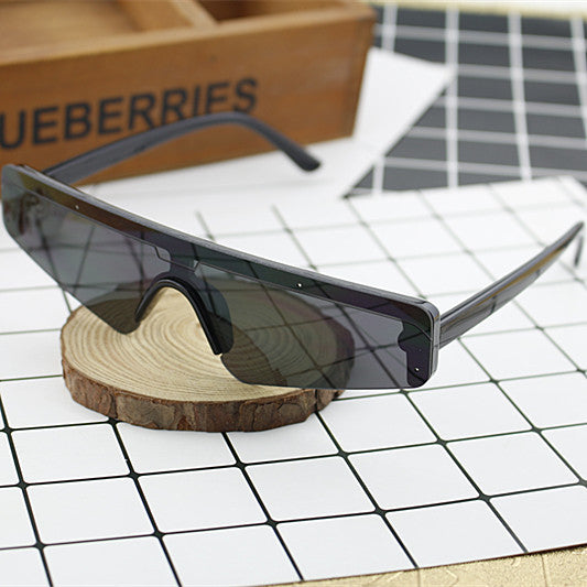 Ladies Sporty Oversized Sunglasses Kalsten