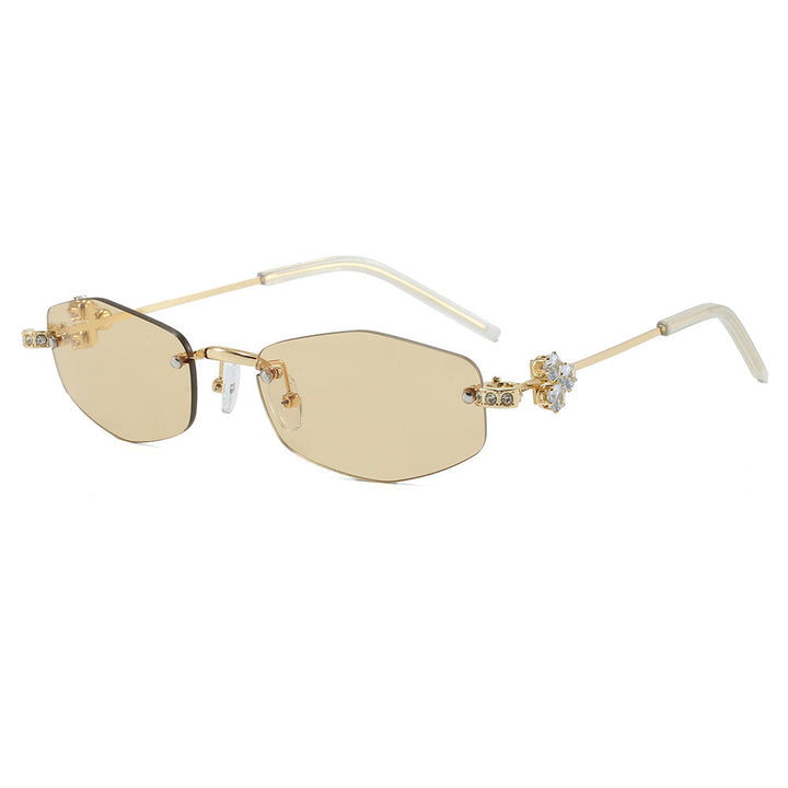Fashionable Sunglasses in Elegant Rectangular Design with Floral Details Kalsten