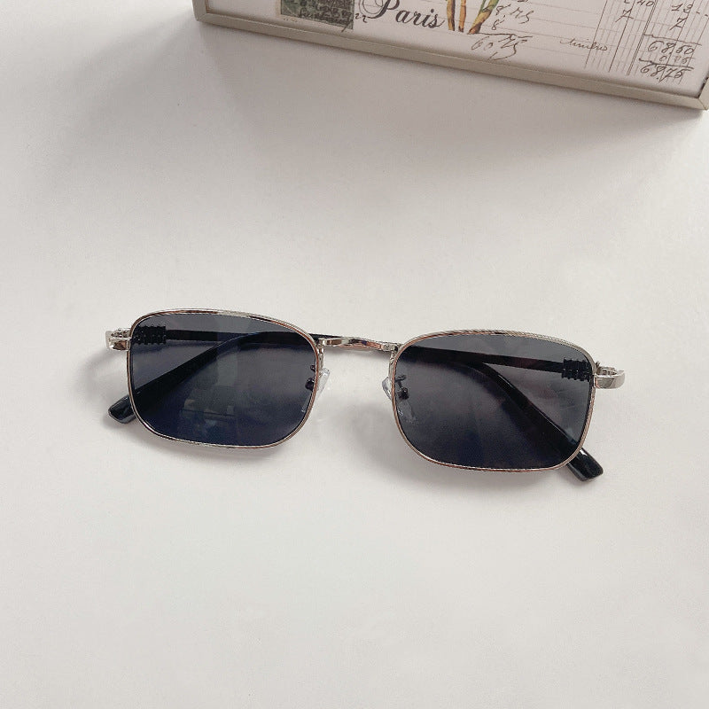 Fashionable glasses with square frame Kalsten