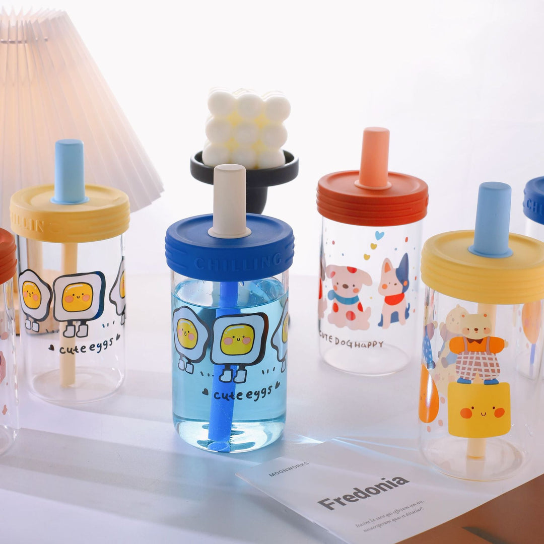 Women creative drinking container with practical silicone surface and playful animal design Kalsten