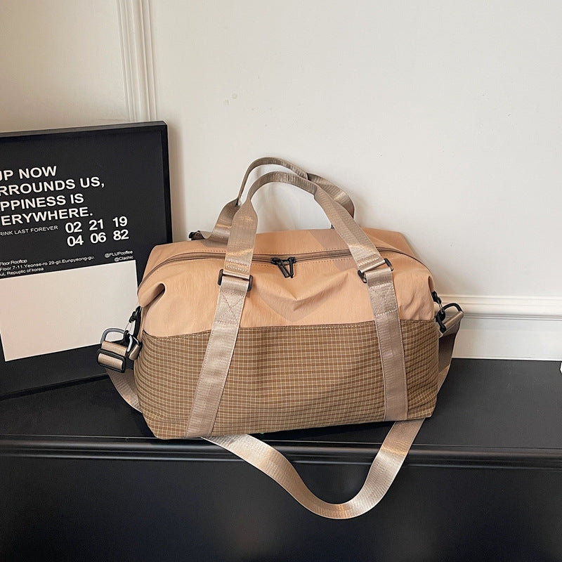 Versatile sports and travel bag with breathable material and robust design Kalsten