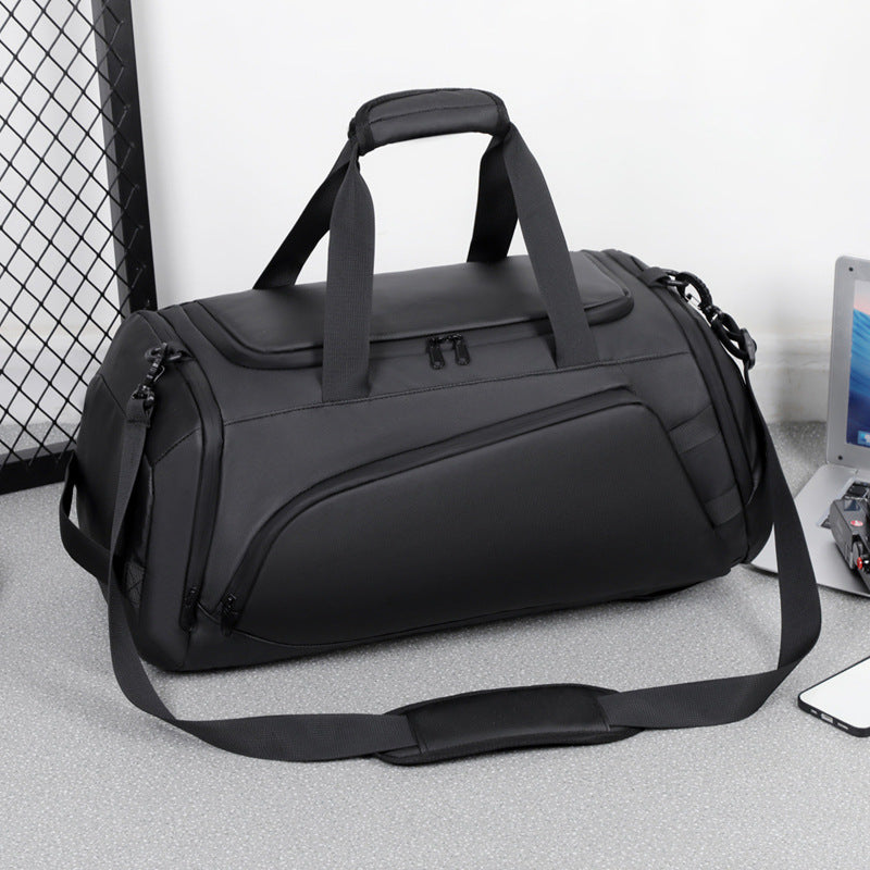 Sporty travel bag with detachable shoulder strap Kalsten