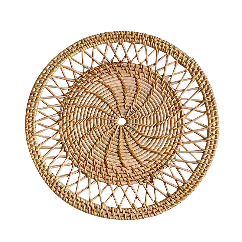 Ladies Elegant handcrafted rattan underlay Kalsten
