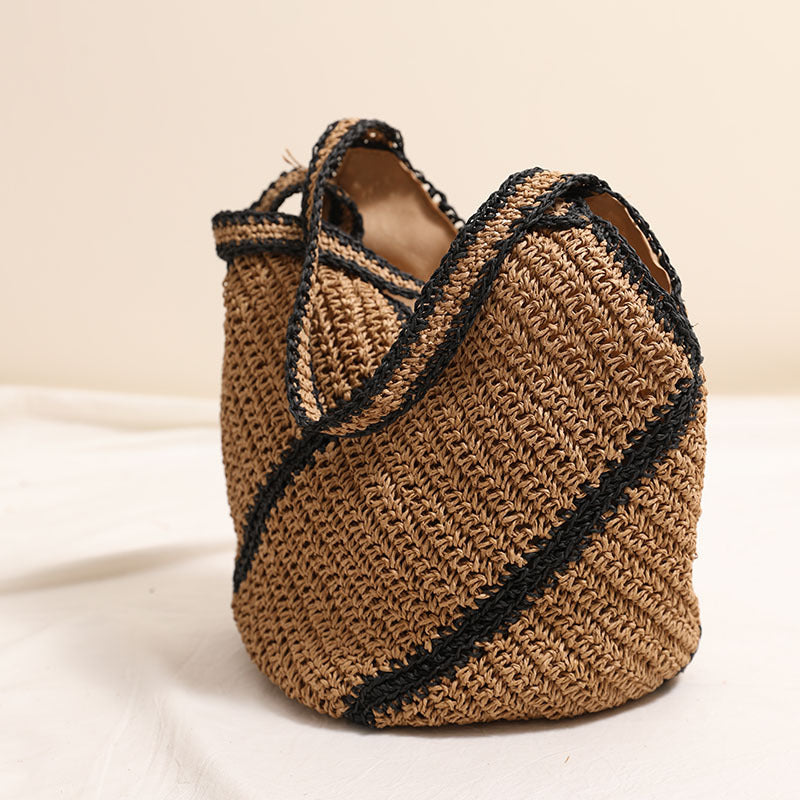 Braided beach bag with fashionable design Kalsten