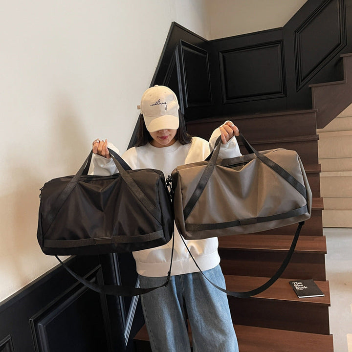 Leisure travel bag with multiple inner compartments Kalsten
