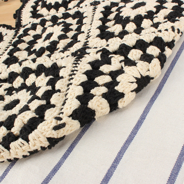 Handbag in modern crochet pattern Kalsten