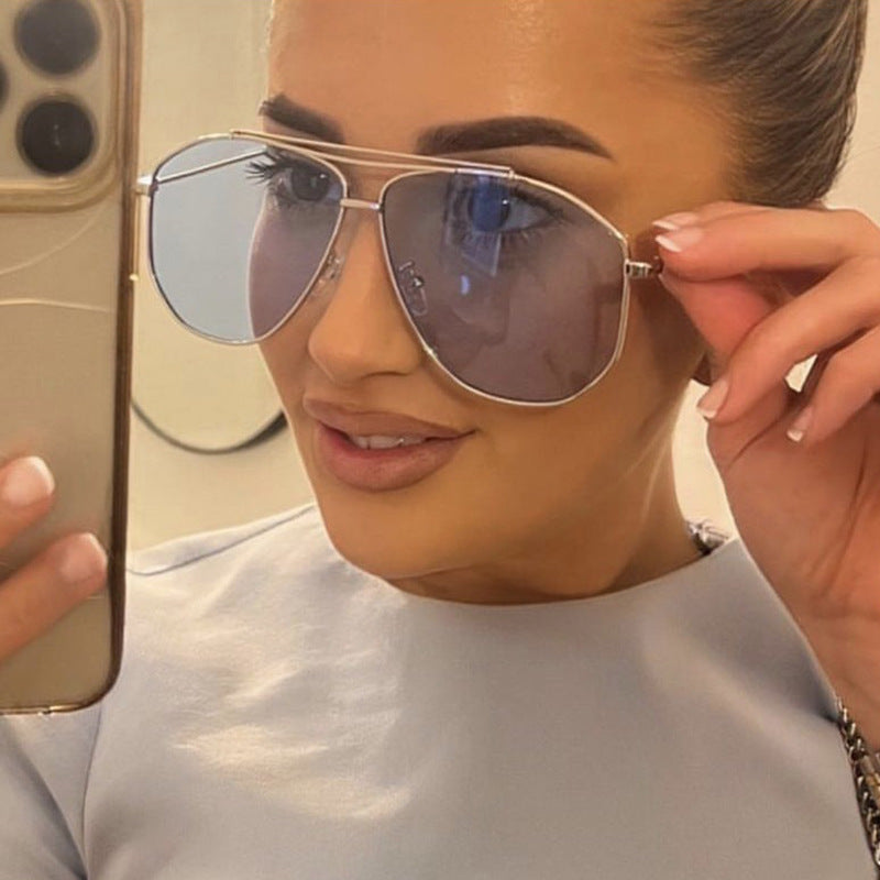 Women's creative pilot sunglasses with striking frame Kalsten