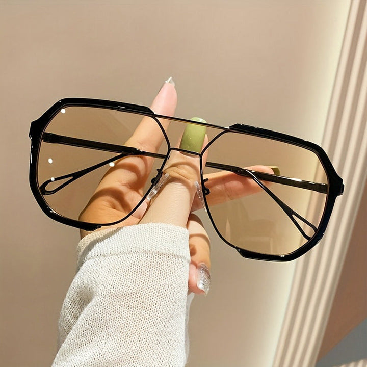 Women’s geometric sunglasses with special frame and UV protection Kalsten