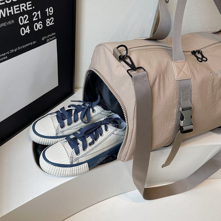 Sporty travel bag with versatile carrying options Kalsten