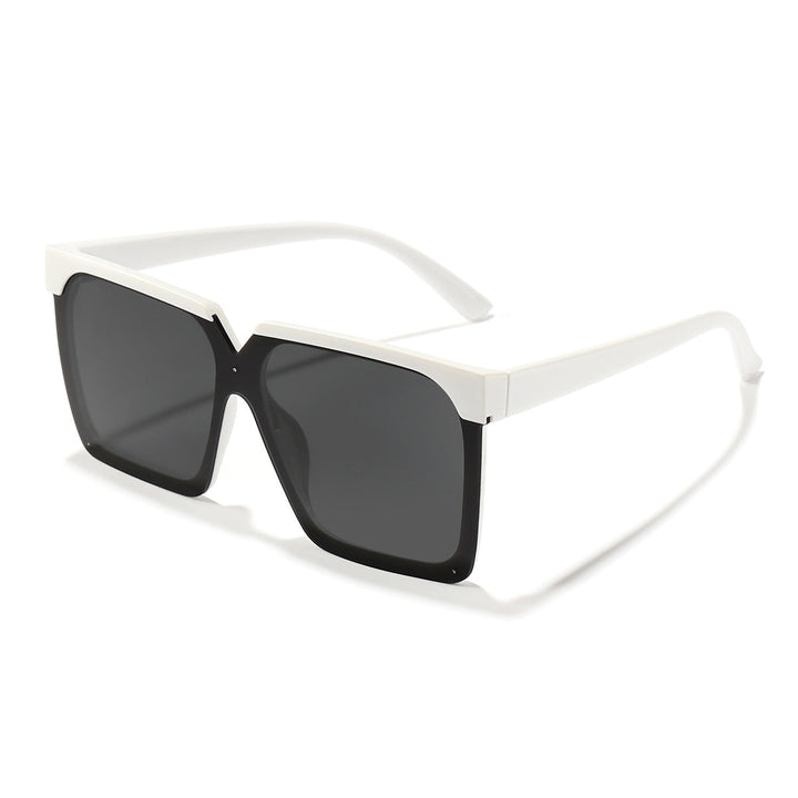 Women extravagantly designed sunglasses Kalsten