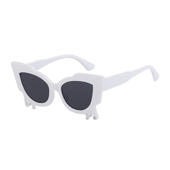 Women Exclusive Cat Eyes Sunglasses with Artistic Details Kalsten