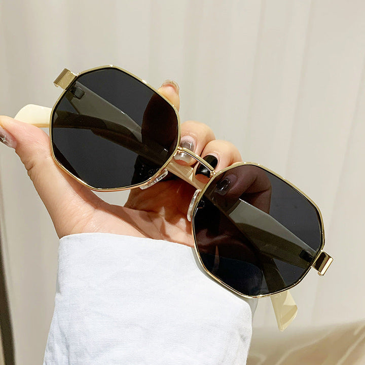 Women's fashionable sunglasses with high-quality rectangular frame and UV protection Kalsten