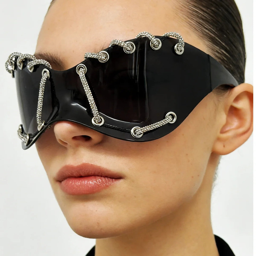 Women extravagant sunglasses with unique chain design Kalsten