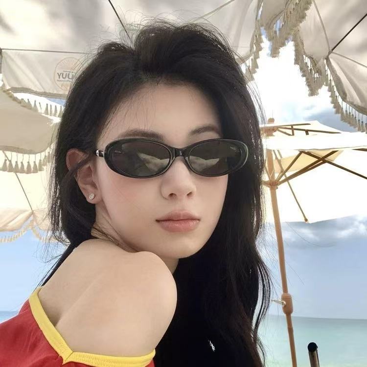 Ladies Cat-Eye Sunglasses with Modern Tortoise Pattern Kalsten