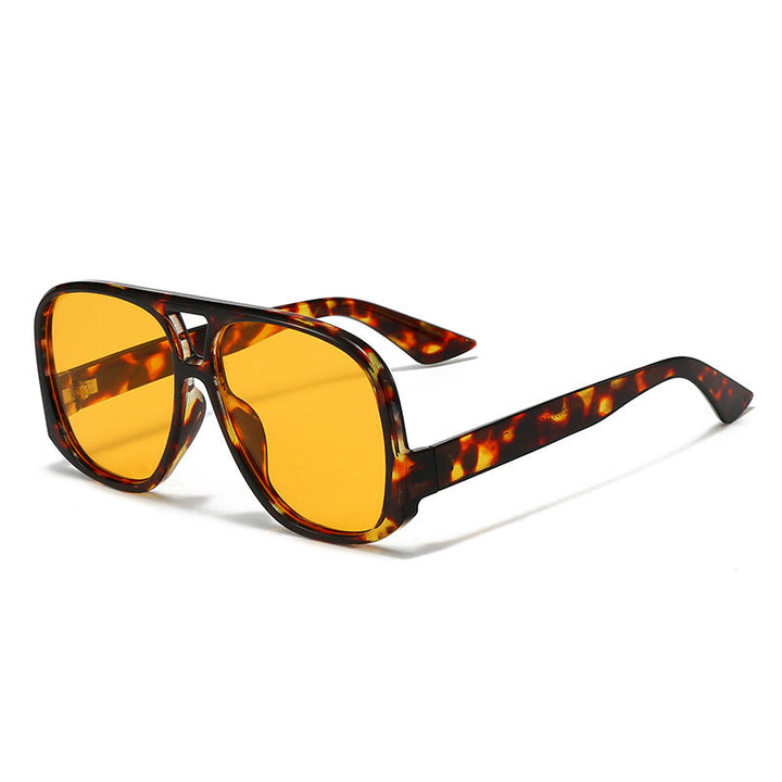 Women trendy oversized sunglasses in modern tortoiseshell pattern Kalsten