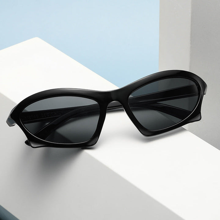 Women's fashionable sunglasses with innovative, ergonomic frame Kalsten