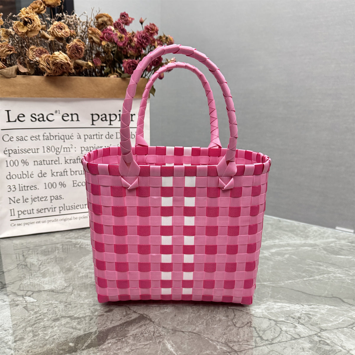 Charming and playful handbag Acalora