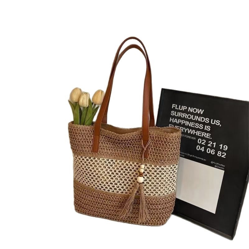 Elegant and Versatile Beach Bag Kalsten