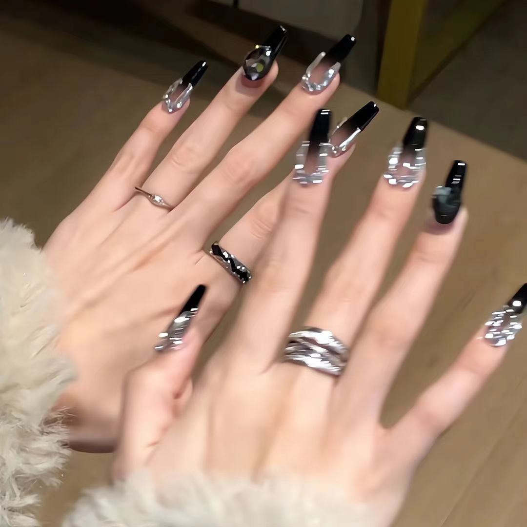Glamorous Rhinestone-Embellished Press-On Nail Extensions Kalsten