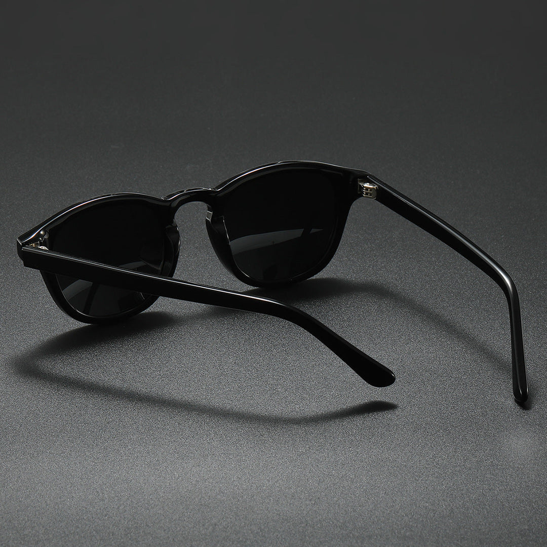 Women’s fashionable sunglasses in contemporary tortoiseshell design Kalsten