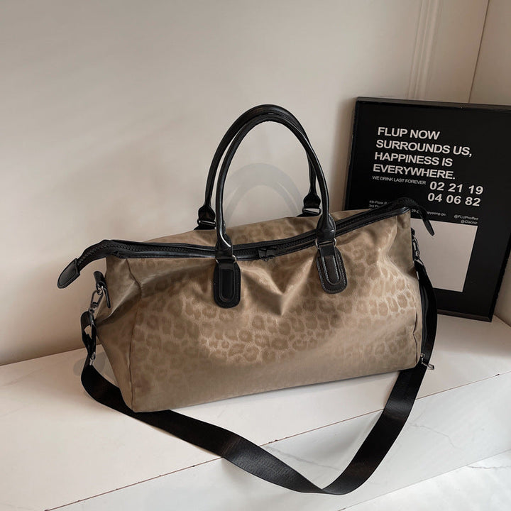 Elegant Travel Bag with Innovative Leopard Print Kalsten