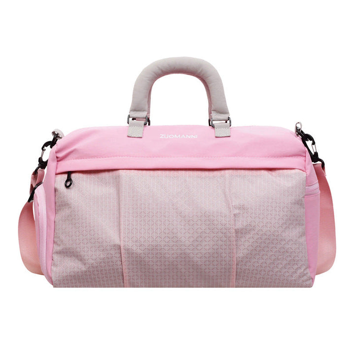 Sporty travel bag with padded carrying system and multiple compartments Kalsten