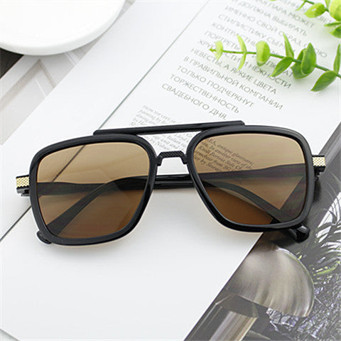 Ladies modern sunglasses with square frame Kalsten