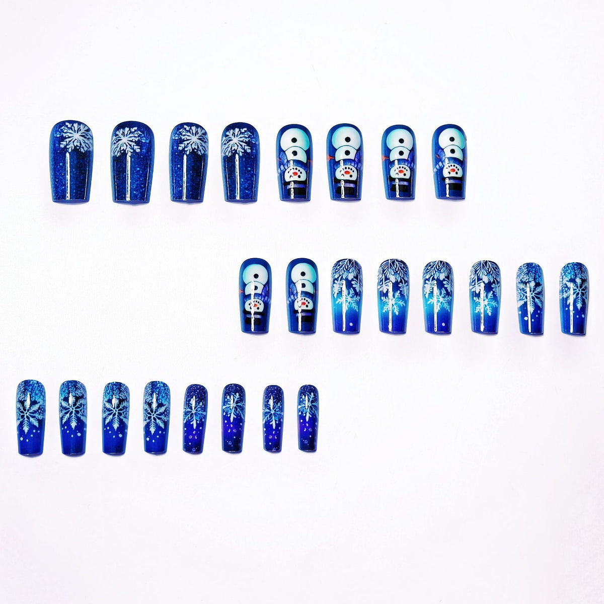 Winter Wonderland-Themed Nail Art Acalora