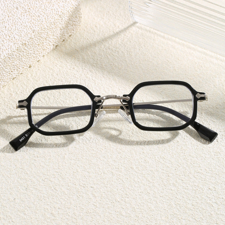 Fashionable Oversized Sunglasses in Modern Design Kalsten