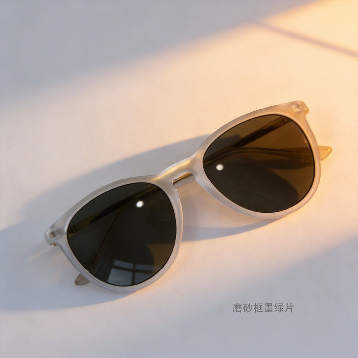 Women's fashionable cat-eye sunglasses with high-quality plastic frame and polarized lenses Kalsten