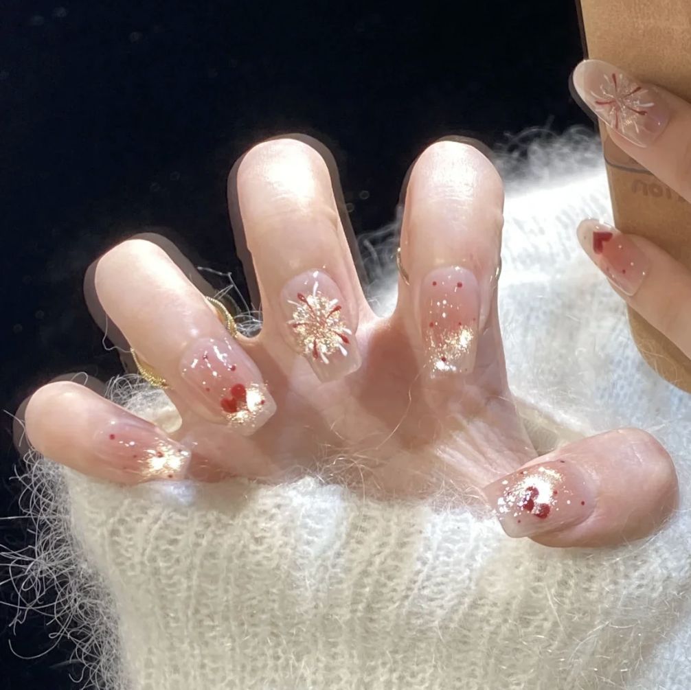 Artificial nails in romantic heart and star design Kalsten