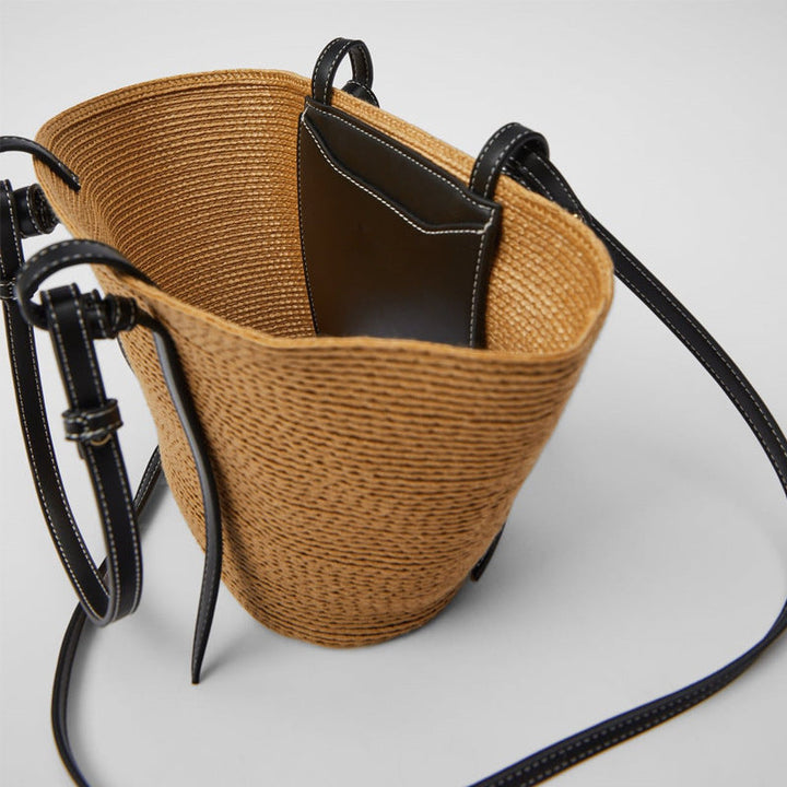 Generous basket bag with elegant leather accents Kalsten