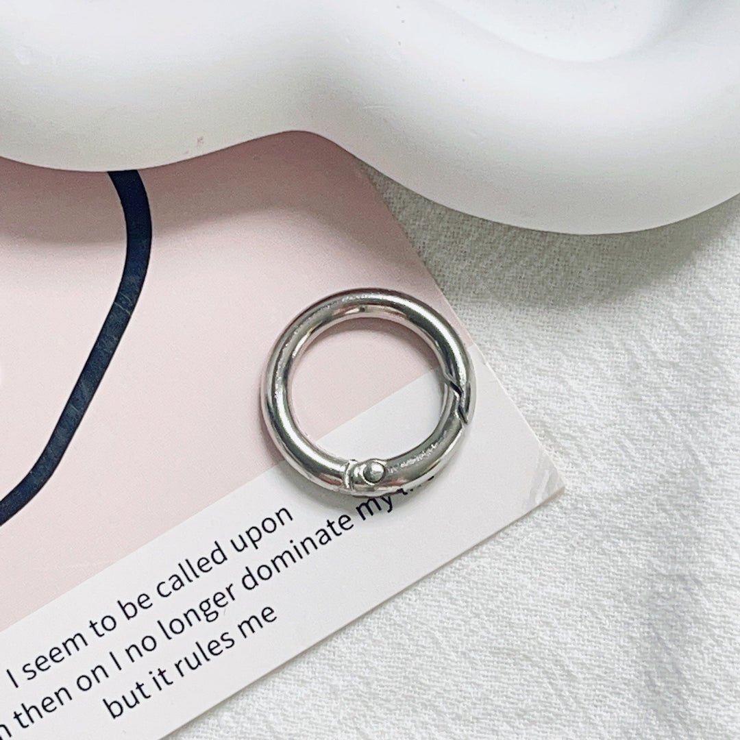 Minimalist Metal Keyring kalsten